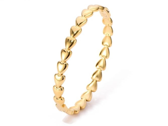 Multiple hearts bangle gold