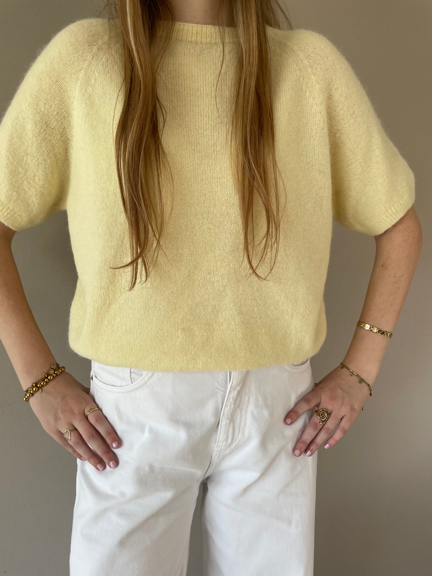 Short sleeve trui butter yellow