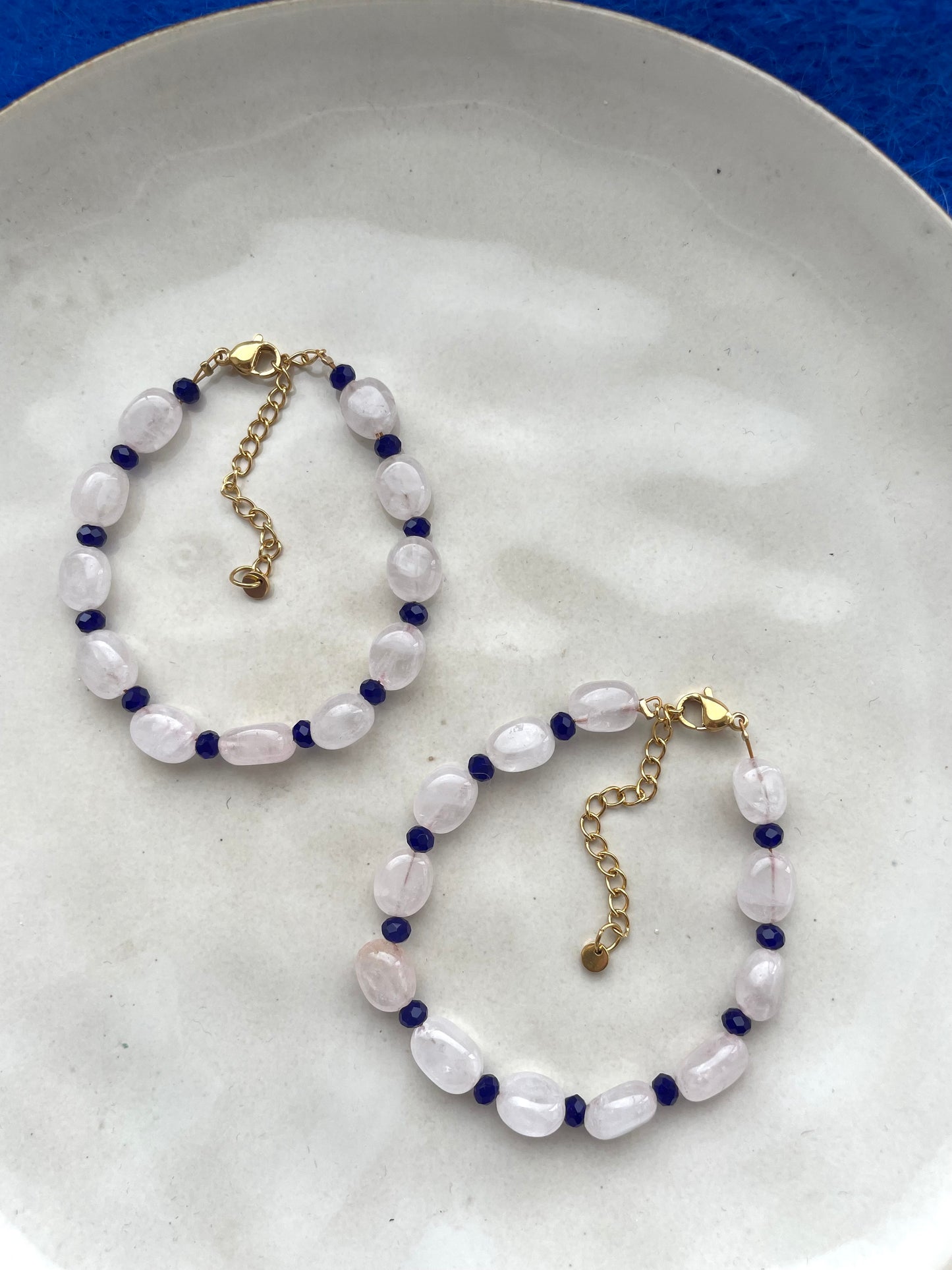 Rozenkwarts stone bracelet dark blue