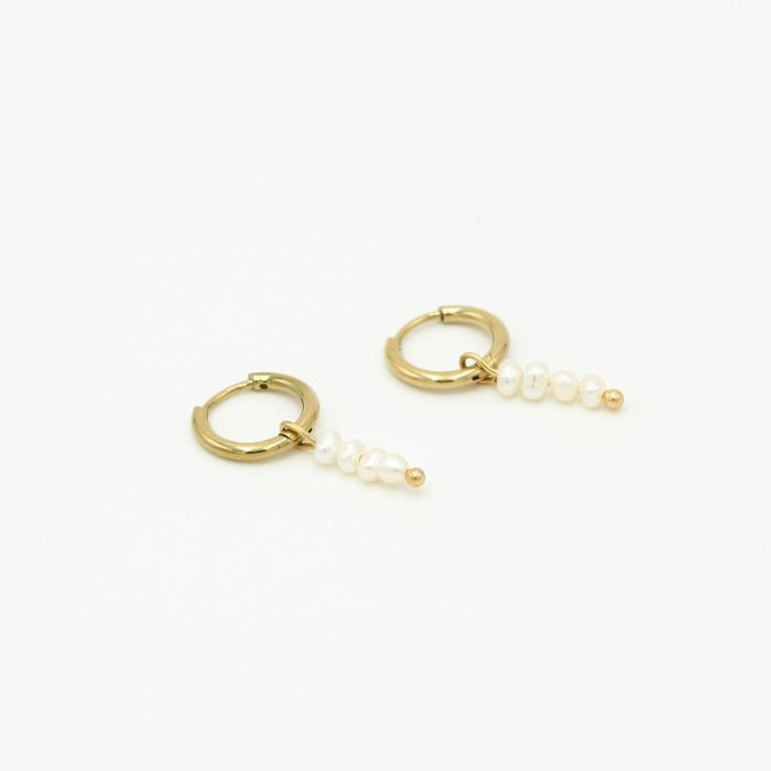 Pearl earrings gold