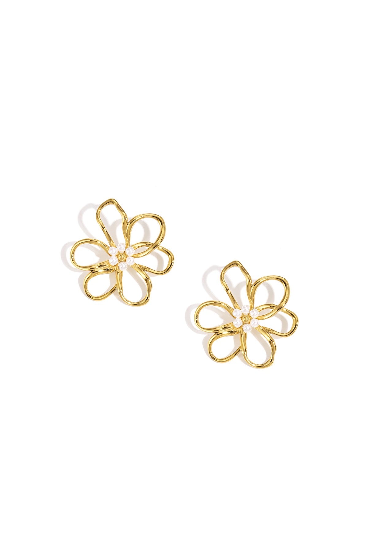 Big flower pearl earrings gold