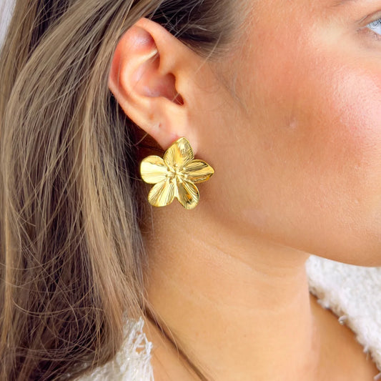 Flower earrings gold