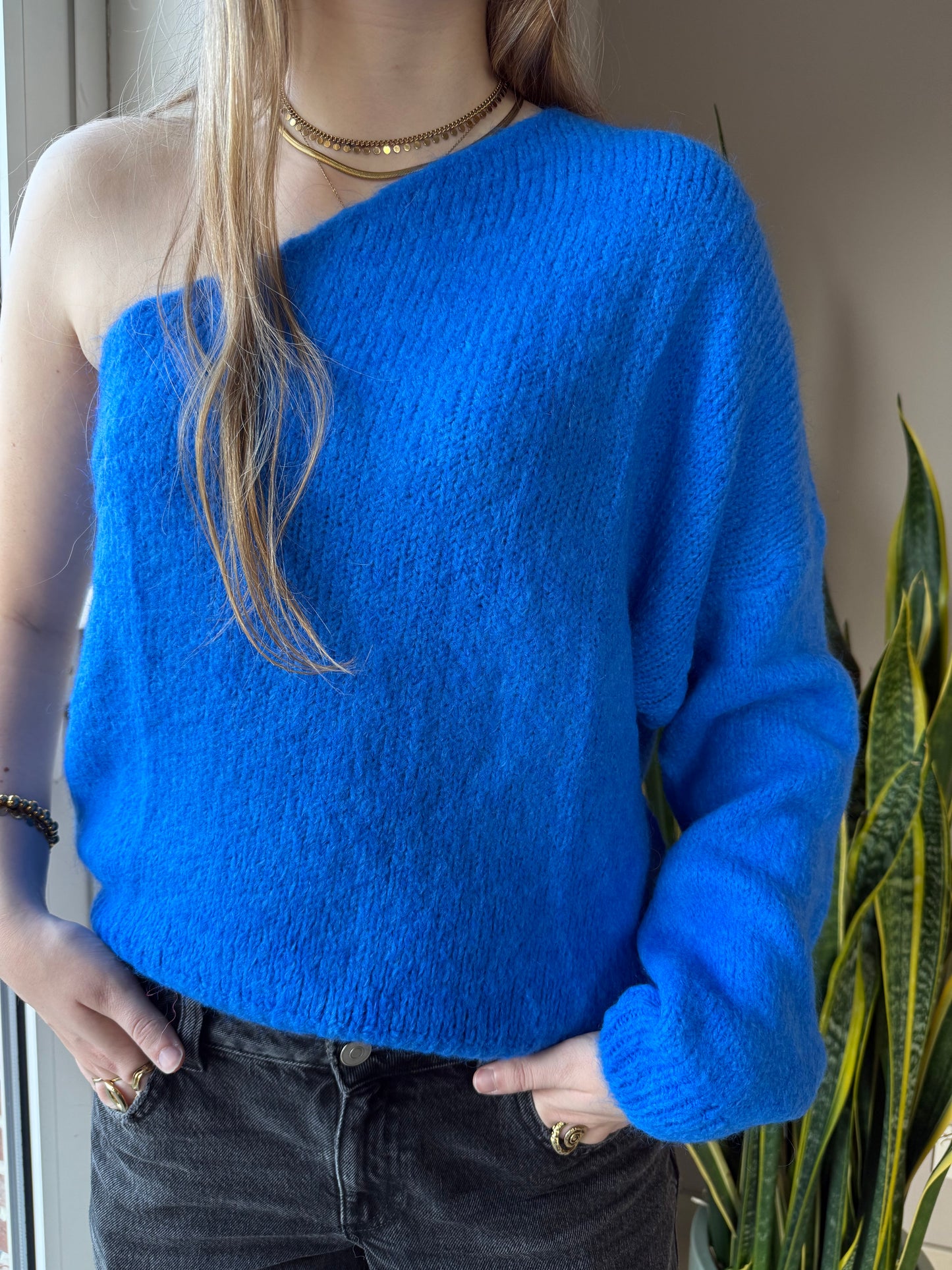 One shoulder trui cobalt blue